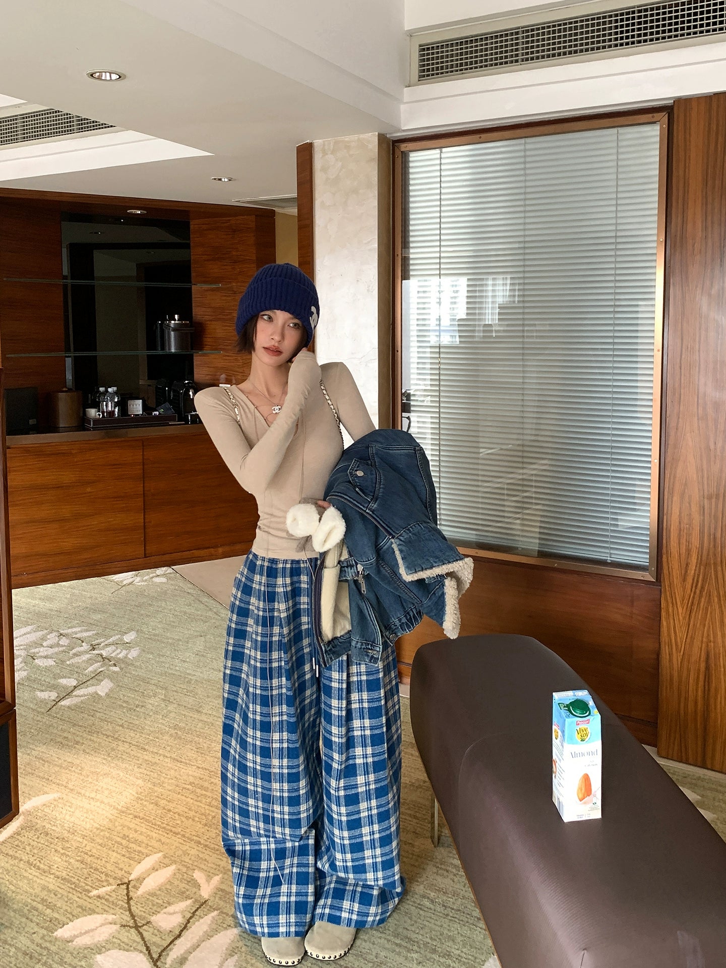 ウールチェック柄パンツ