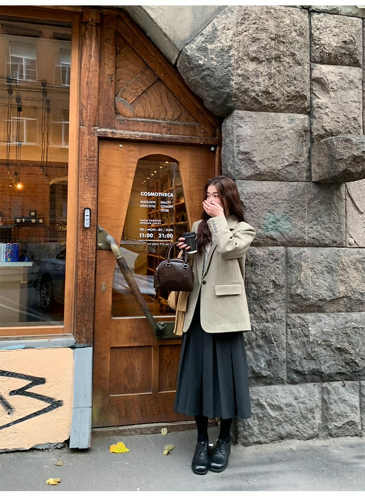 タックプリーツスカート