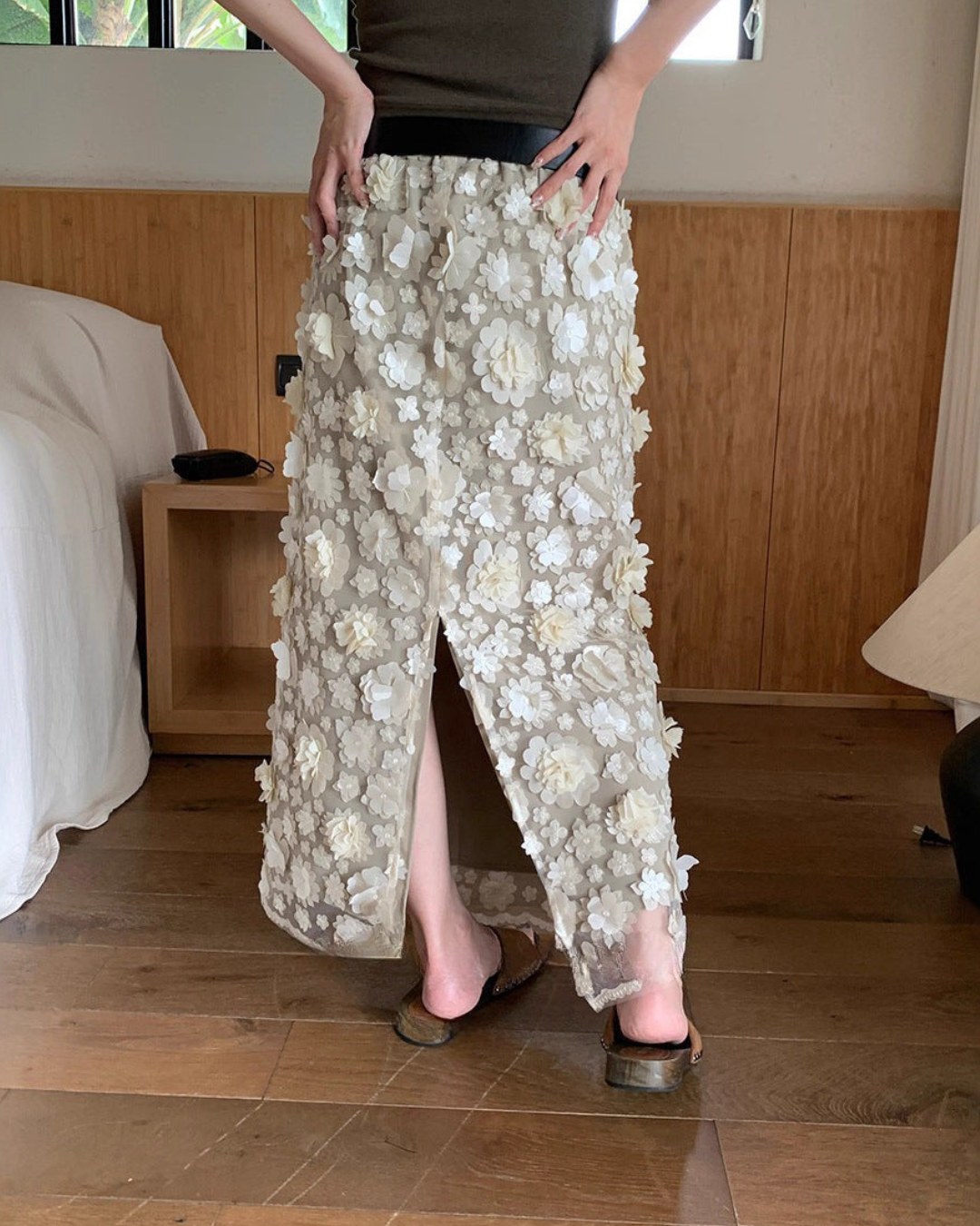 フラワーモチーフスカート