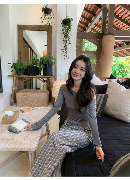 フレアスリーブオフショルトップス