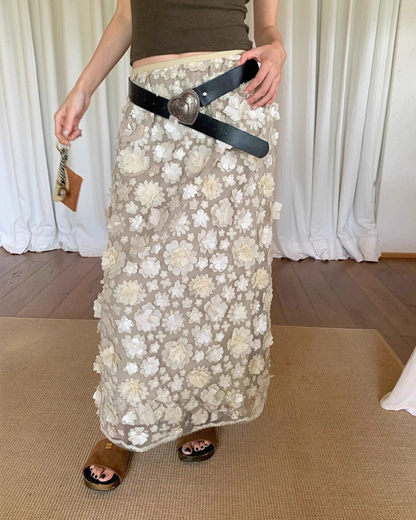 フラワーモチーフスカート