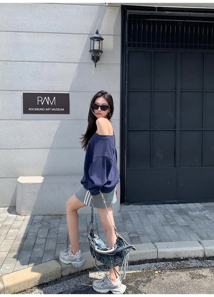 オフショルスウェット