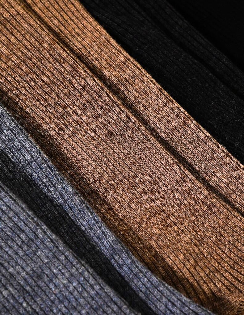 ソリッドカラーウールソックス